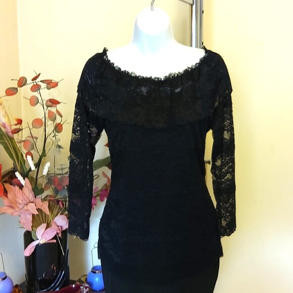NWT Simon Chang Women’s Black Lace Ruffle Scoop Neck Blouse Top 3/4 Sleeve - Picture 3 of 11